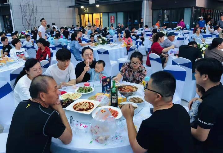 百名青年记者走基层丨担当作为提升社区管理温度 让住在张庄成为一件件幸福事儿