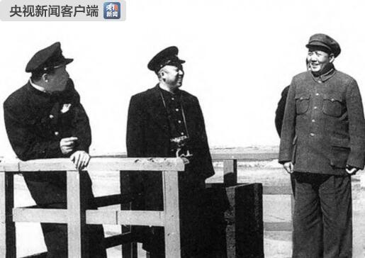 时政新闻眼丨盛典前夕这场座谈会,定了一个重大国家战略
