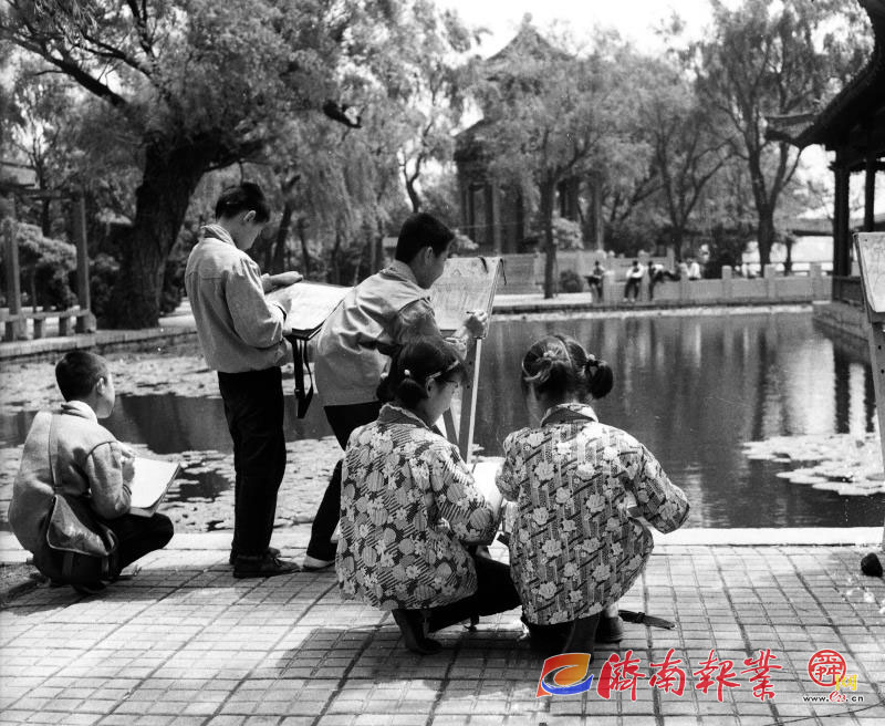 定格历史，诠释昨天、今天和明天 老照片讲述泉水记忆 见证时代变革