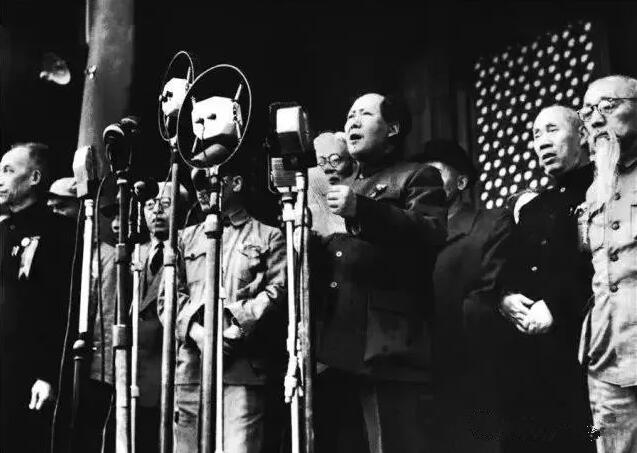 【科普】70年前，我们的国歌、国旗、国徽、纪年、国号是怎么产生的？与统一战线相关！