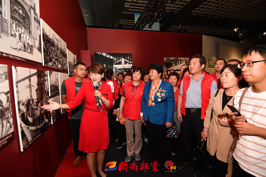 【家国同梦70年】章丘区三涧溪村村民代表受邀参观庆祝中华人民共和国成立70周年发展成就展