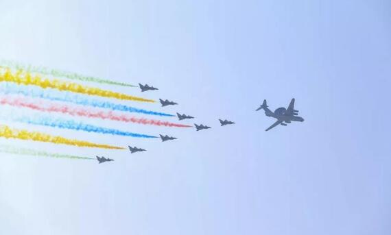 从这些角度看阅兵，看完了我都不敢相信！