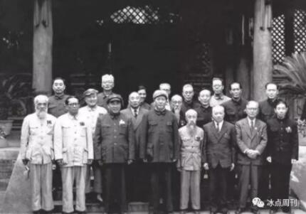 一九四九，开国的“前夜”发生了什么