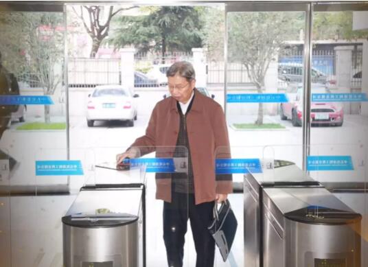 为祖国健康工作70年，92岁还在坚持打卡上班！他是时代楷模，更是人生榜样！