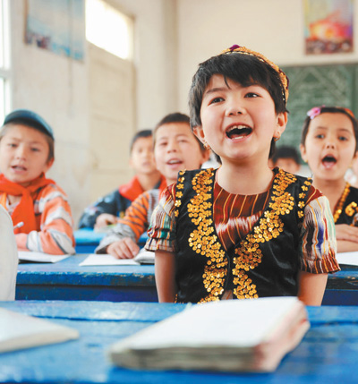 爱心润春蕾  花开别样红