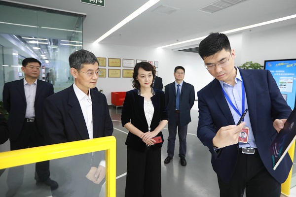 市大数据局与济南日报报业集团举行战略合作签约仪式 共同推动“数字济南”长足发展