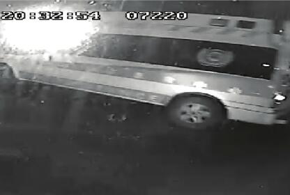 [温暖泉城] 公交司机果断闯红灯后方救护车5秒内过路口