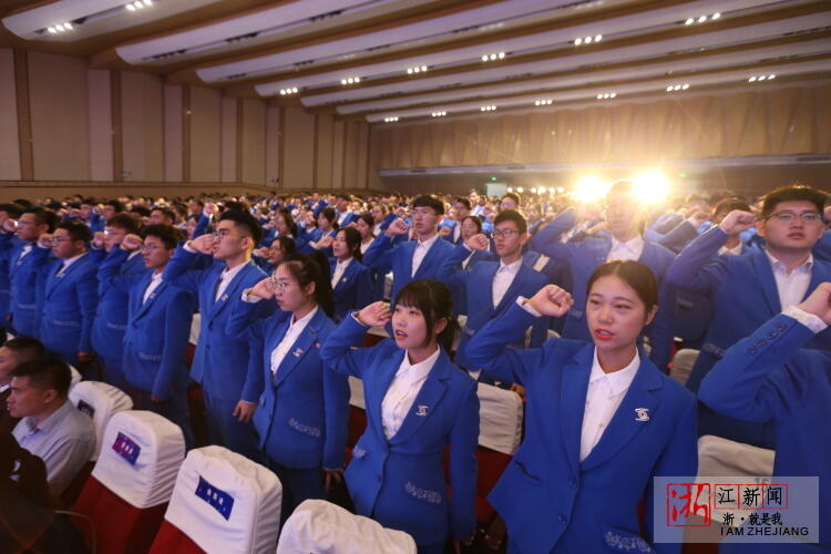 “小梧桐”出征世界互联网大会 新款“乌镇蓝”闪亮登场