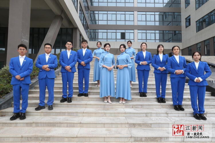 “小梧桐”出征世界互联网大会 新款“乌镇蓝”闪亮登场