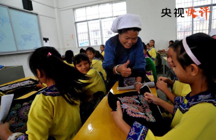 【央视快评】确保高质量打赢脱贫攻坚战