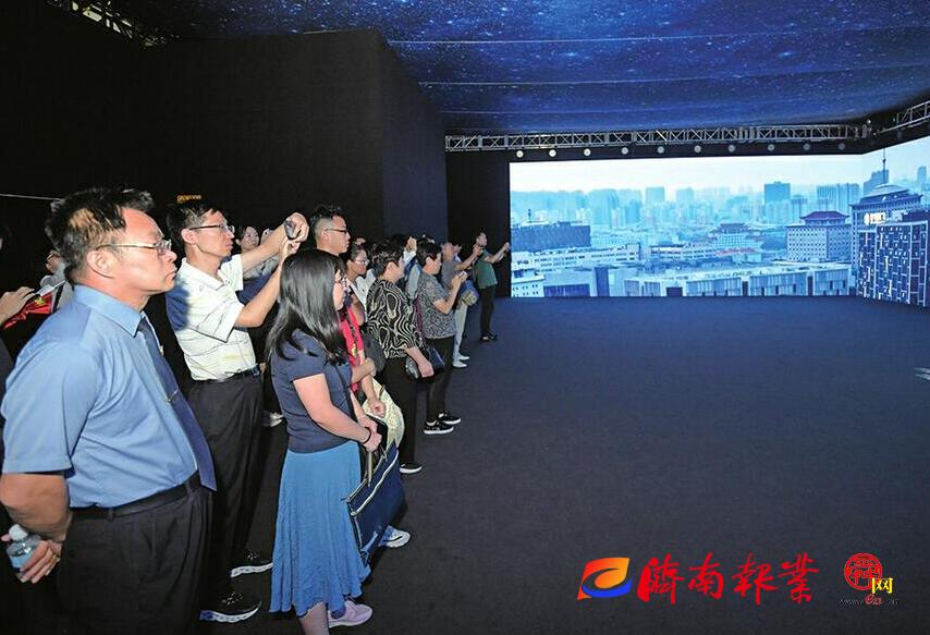 人人有至情 事事皆至精 “济南市庆祝中华人民共和国成立70周年发展成就展”关键词之“幕后”