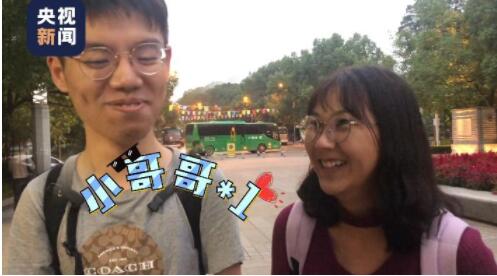 快看军运丨央视记者带你围堵外国小哥哥