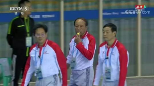 破纪录拿金牌，这些中国军人让人服气！