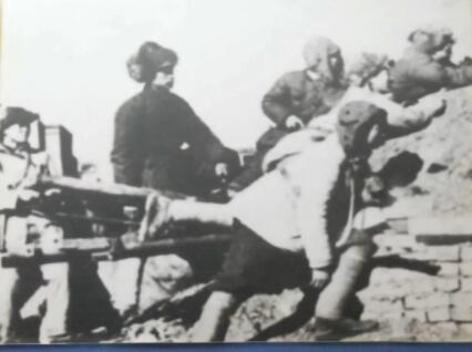 28发子弹消灭23个敌人！一面面鲜红的战旗在战火洗礼中傲然挺立