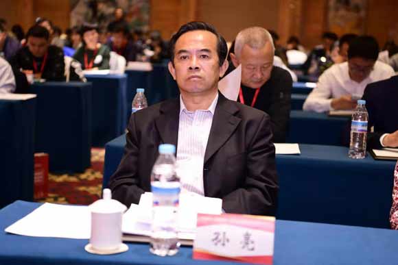 中国城市网盟成立15年 百位大咖论道泉城