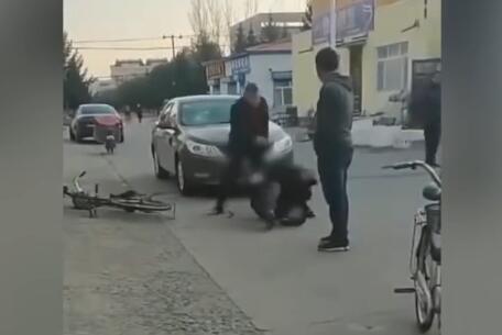 没人性！醉驾司机撞老人踹29脚 醉驾司机将接受法律制裁