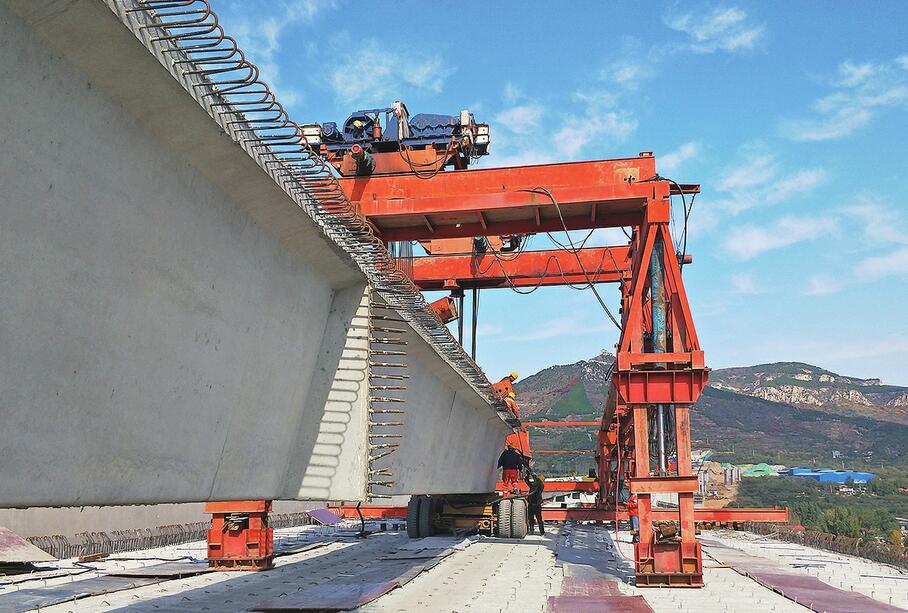 [创城再出发 品质再提升]济泰高速济南段锦绣川互通特大桥建设已完成80% 济南到泰安将“半小时直达”