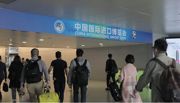 “一年间,我们更从容!”这份来自虹桥机场的报告请收好!70秒看进博会(14)