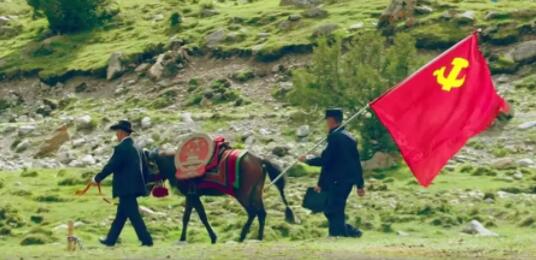 他们工作的剪影，带来一场热泪盈眶的感动