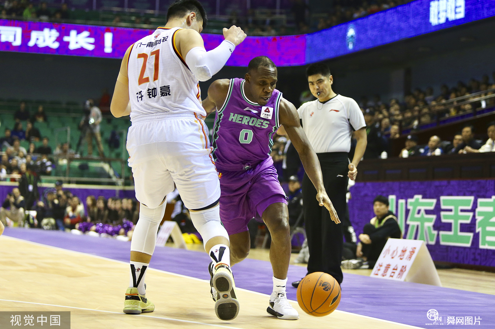 西王开门红 首功属哈神