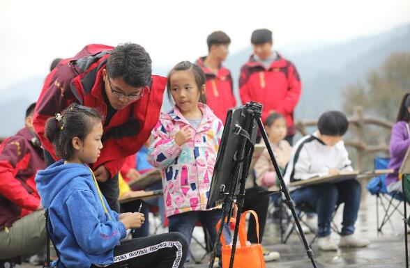 跨省联动,双城直播!济南报业全媒体走进湘西十八洞村