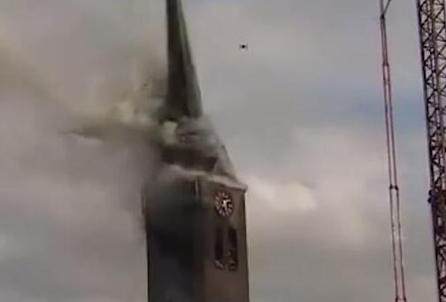 揪心!荷兰百年教堂失火原因是什么?由于火势太大不得不放弃拯救