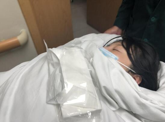 徐冬冬做粉瘤手术出意外已脱离生命危险，粉瘤手术是整形吗