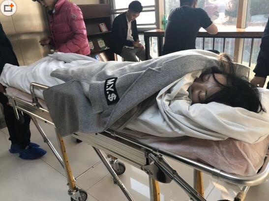 徐冬冬做粉瘤手术出意外已脱离生命危险，粉瘤手术是整形吗