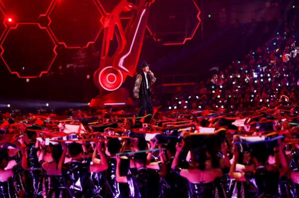 领跑互联网晚会，双11狂欢夜打造