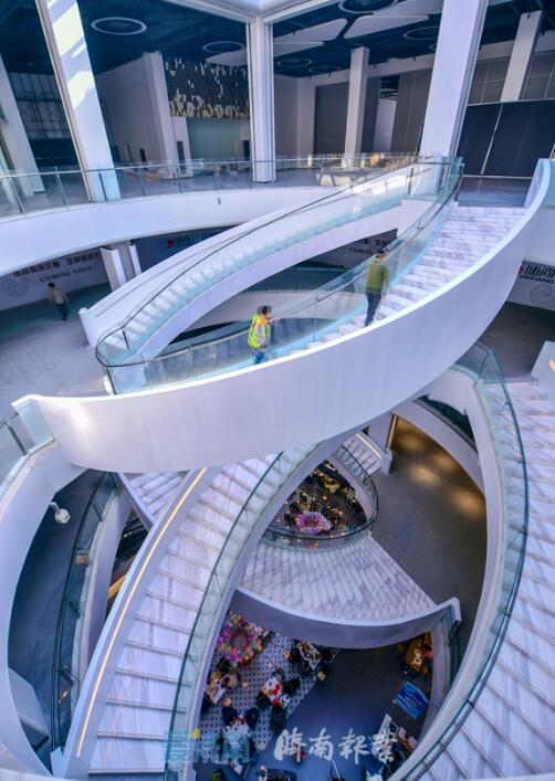 千平方米演绎大厅将上演时尚秀