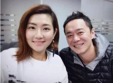 Selina前夫新恋情曝光，与小4岁金钟视后甜蜜约会