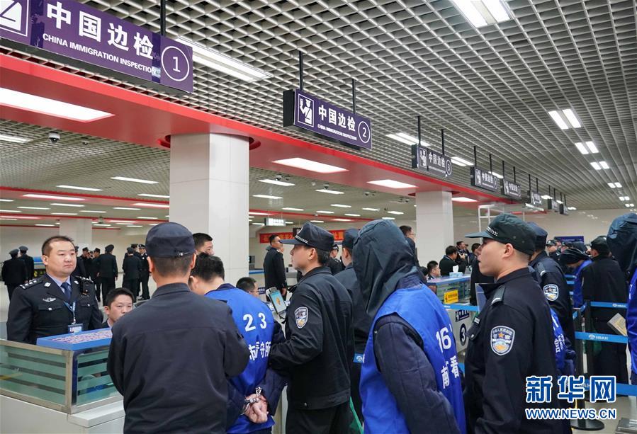 特大跨境“杀猪盘”诈骗案:208名嫌犯押解回国