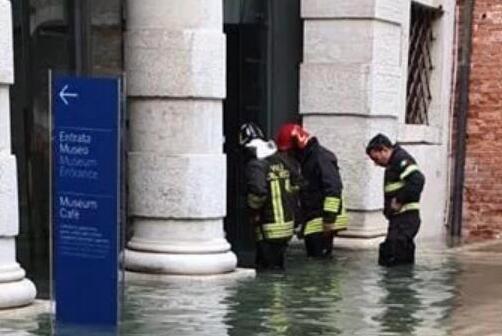 痛心!威尼斯80%被淹怎么回事?终于真相了,原来是这样!