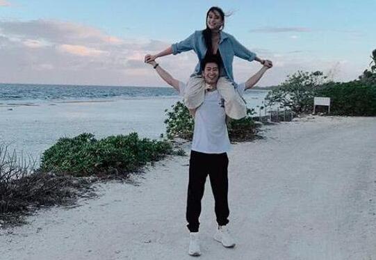 窦骁何超莲度假照怎么回事?终于真相了,原来是这样!