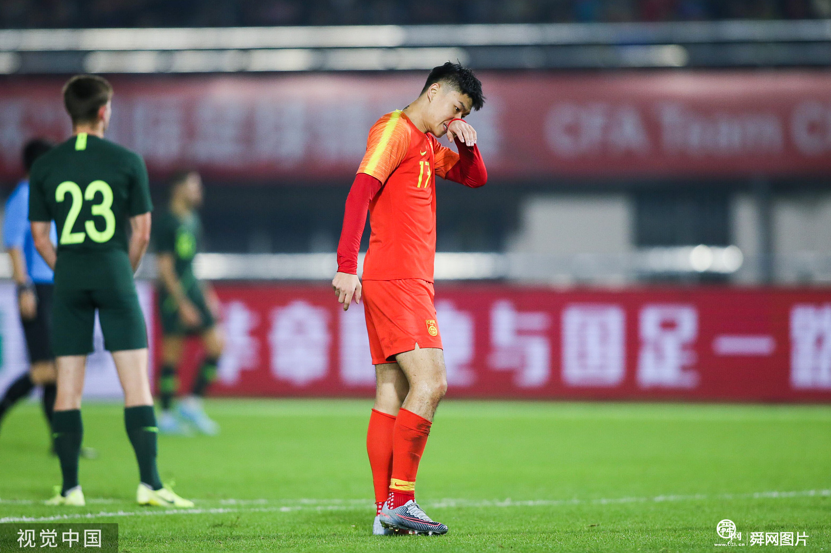 被国足传染了？ 四国赛首战国奥1:5惨败澳大利亚