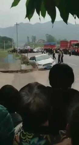 惨烈!重庆垫江交通事故致4死1伤 始末详情曝光系司机操作不当