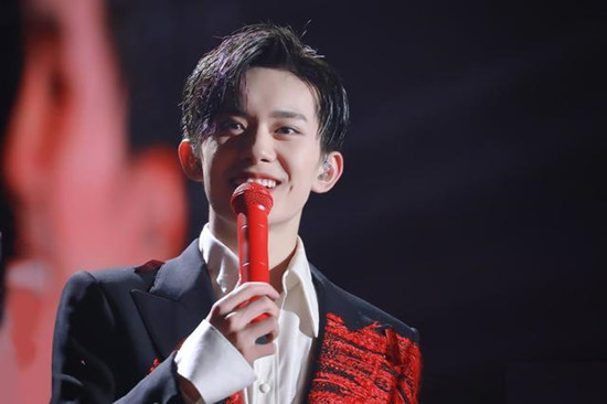 网友在线催易烊千玺还书是怎么回事？终于真相了，原来是这样！