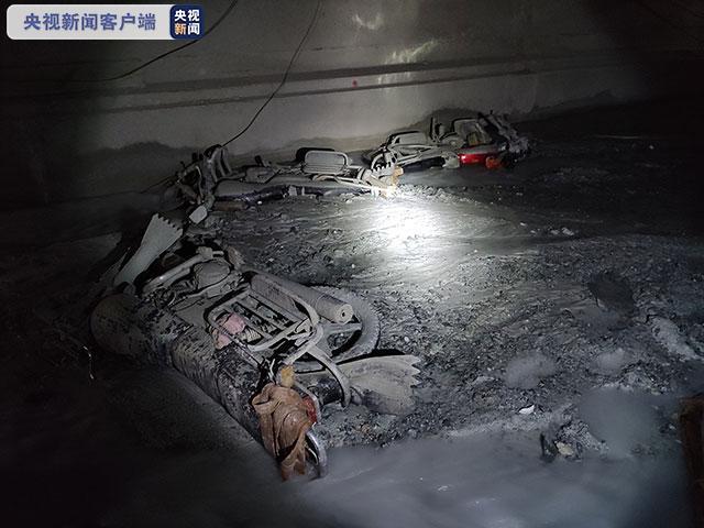 云南临沧一在建隧道发生突泥涌水事故 12人被困