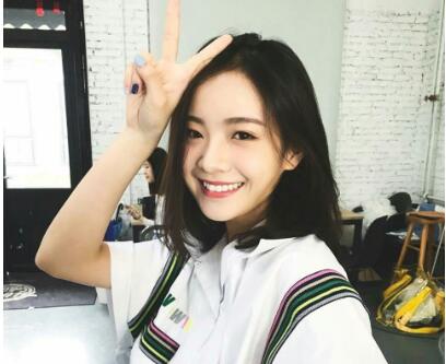 乔英子滤镜掉一地！李庚希抽烟姿势熟练人设崩塌？