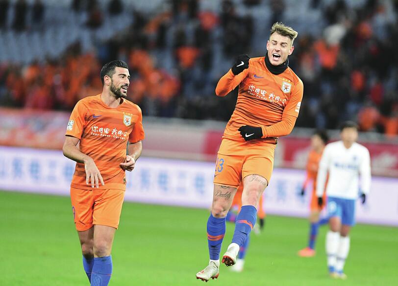 两名巴西外援闪耀全场 鲁能主场完美收官