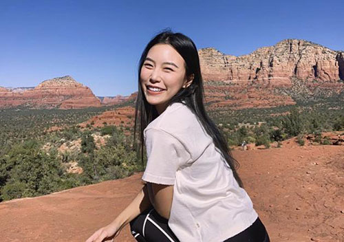 泪目!高以翔女友飞浙江见男友最后一面 社交网站的签名让人伤感