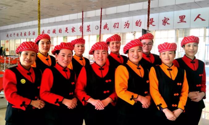 青岛港董家口矿石码头“阅兵式” 请您来检阅