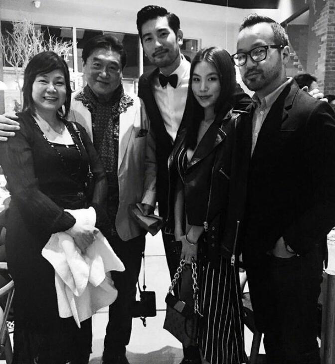 闻者伤心,听者流泪！高以翔突然离世，22岁女友更新签名