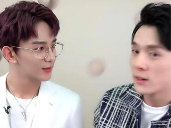 满分!夏之光模仿李佳琦是怎回事？那语气，那表情惟妙惟肖