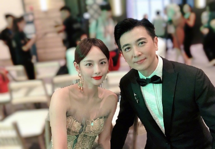 吃了防腐剂?张嘉倪保剑锋合影 紫菱楚濂12年容颜不改上演回忆杀