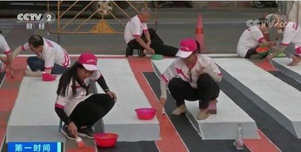 泰国3D斑马线现身街头,效果太逼真!网友:恐高症都犯了