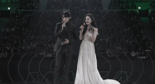 工地英语认证！娜扎回应英语争议 古力娜扎到底说了什么？