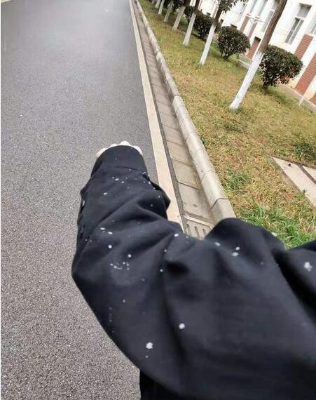 刚刚,昆明又下雪啦!堆雪人的愿望会实现吗?