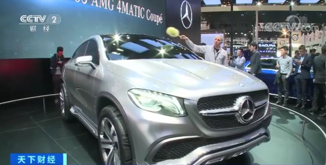 全球车企裁员大潮开启!奔驰、奥迪都宣布了,汽车行业怎么了?