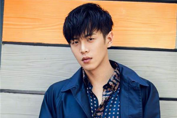 可惜你不配！张若昀秒删微博 究竟发生了什么事情